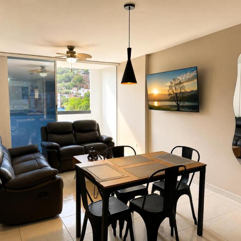Apartamento Inteligente, Excelente Ubicación - Apartamento de 3 dormitorios - 1