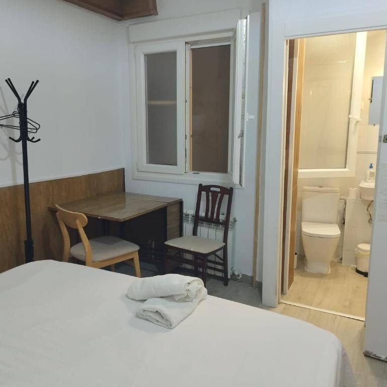 Zurriola Beach Guest House - Doppelzimmer mit eigenem Bad - 10