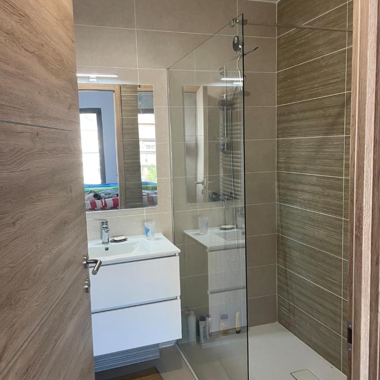 Nouvel appartement T3 dans résidence haut de gamme vue sur parc et Montagnes Briançon Htes Alpes - Appartement 2 Chambres avec Vue sur la Montagne - 26