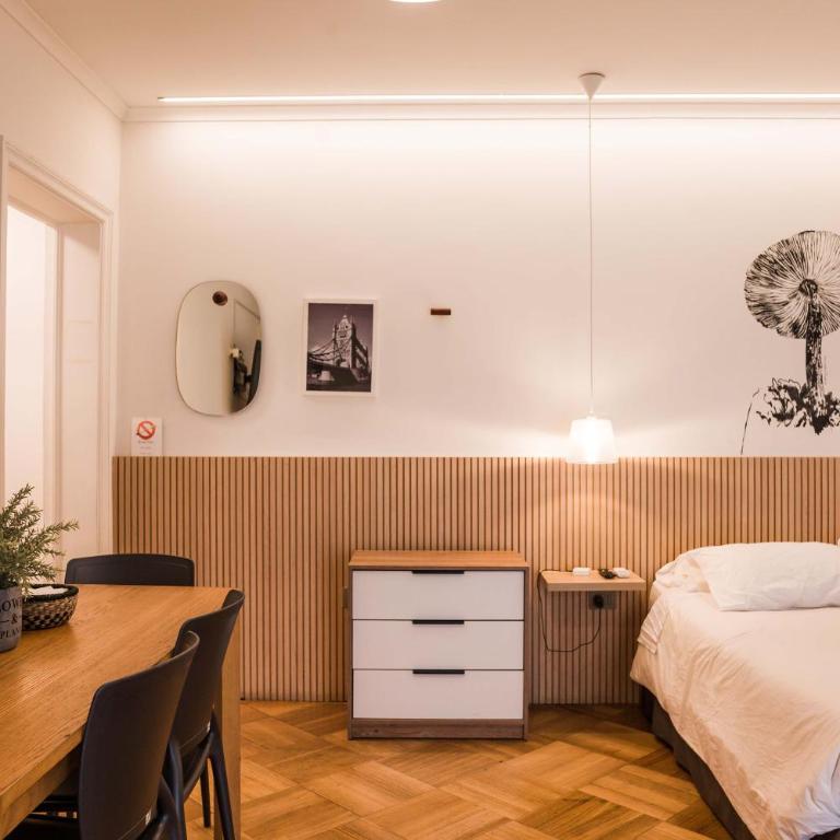 Metro to Fun 1BR near Bellavista & Hospital - Studio - 19