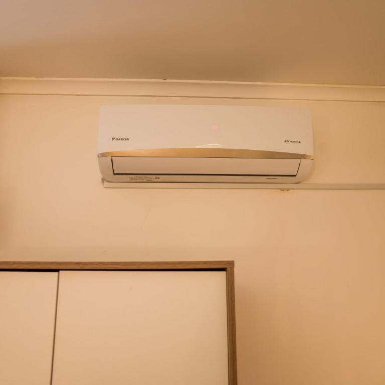 Metro to Fun 1BR near Bellavista & Hospital - Studio - 21