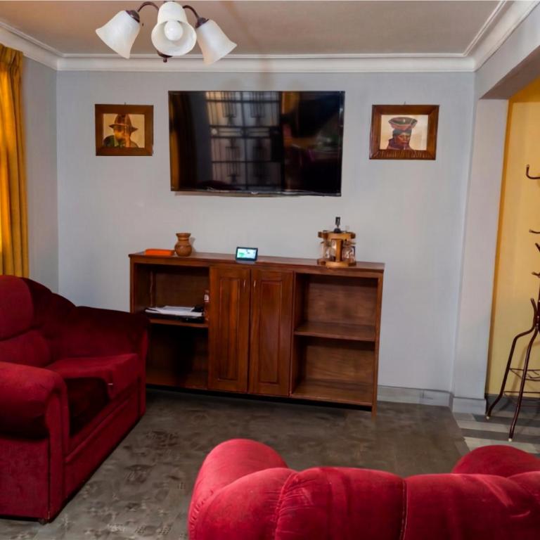 Casa Abuelito's Andean Haven - Two-Bedroom House - 11