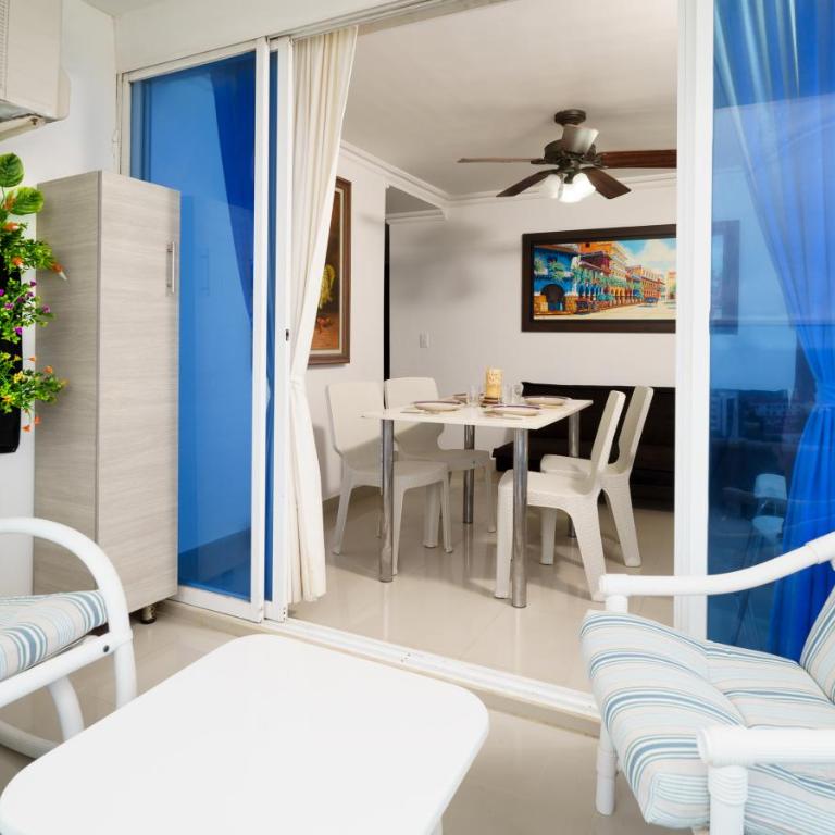 Serena Mar Apartamentos - Two-Bedroom Deluxe Apartment with Balcony - 10