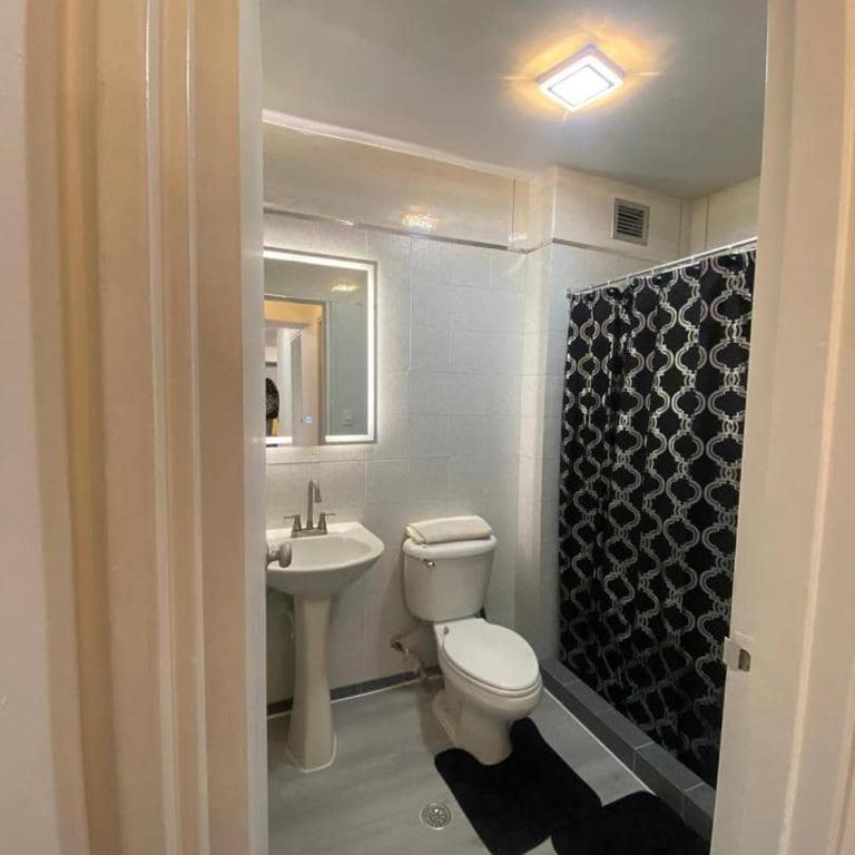 Moderno & Ejecutivo en La Florida - Two-Bedroom Apartment - 8
