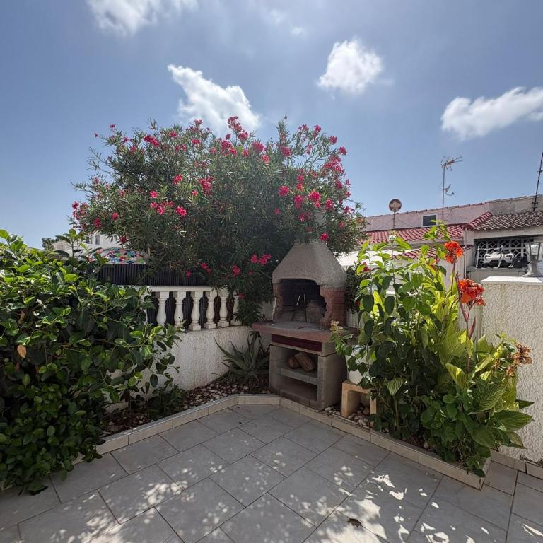 Chalet adosado en zona tranquila - Casa con 1 dormitorio - 45