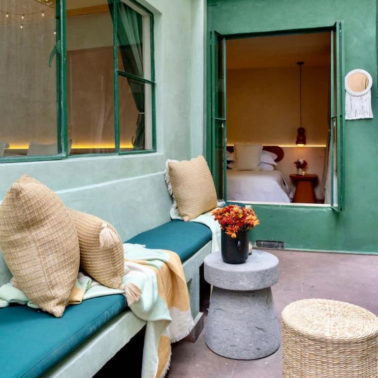 Combo Marrakesh house kesh · Duplex, 2 joint houses.10Br, 7.5 bath, 22 guest - Appartement - 18