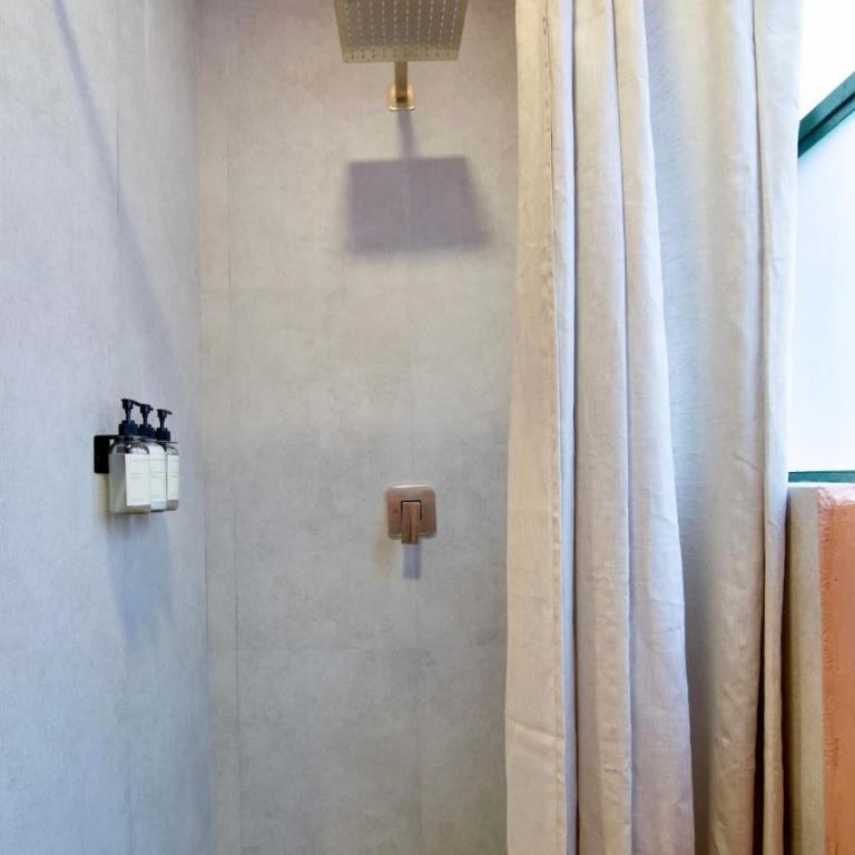 Combo Marrakesh house kesh · Duplex, 2 joint houses.10Br, 7.5 bath, 22 guest - Appartement - 70