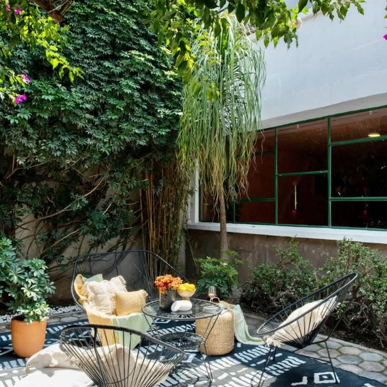 Combo Marrakesh house kesh · Duplex, 2 joint houses.10Br, 7.5 bath, 22 guest - Appartement - 75