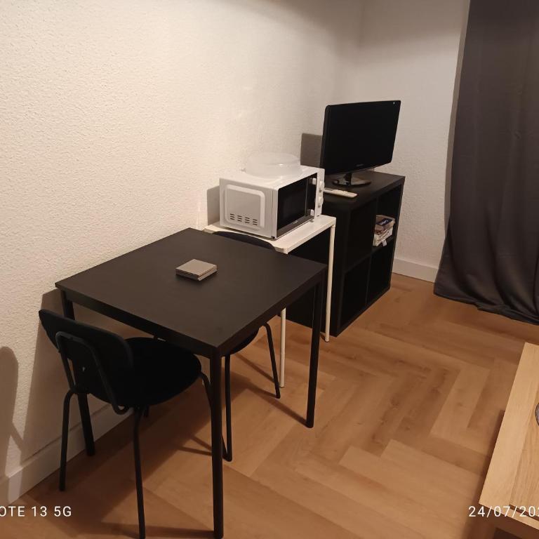 Studio meublé palavas les flots place parking privé - Appartement 1 Chambre - 12