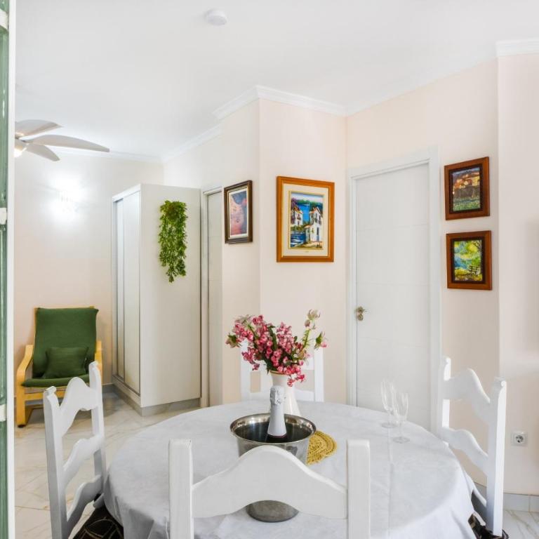 Sea Zephyr Centro Walk to Beach Prime Location - Appartamento con 1 Camera da Letto - 3