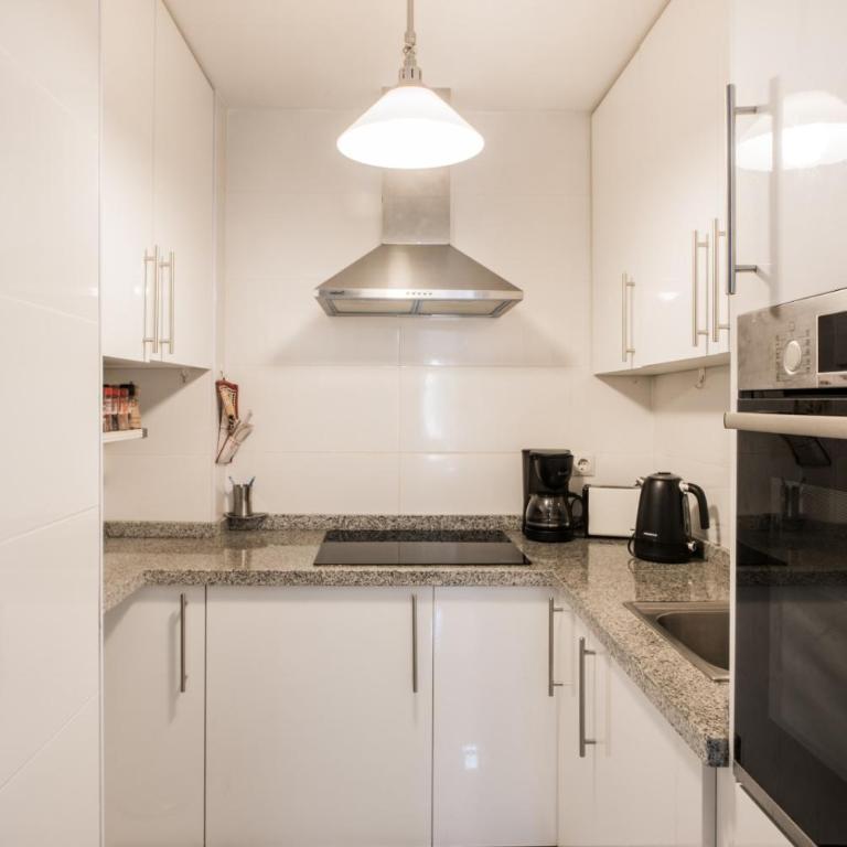 Sea Zephyr Centro Walk to Beach Prime Location - Appartamento con 1 Camera da Letto - 4
