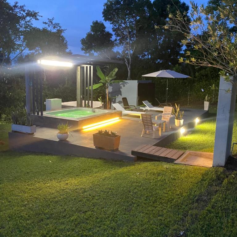 Refugio Botánico en Cerritos pereira Jacuzzi y naturaleza - Casa de 3 dormitorios - 14