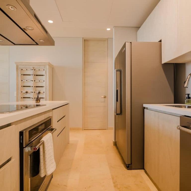 Modern apt with 2 BR BBQ and views - Apartment with Sea View - 10