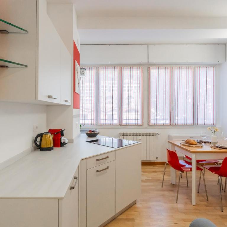 Nineteen by Rent All Como - Appartamento - 15