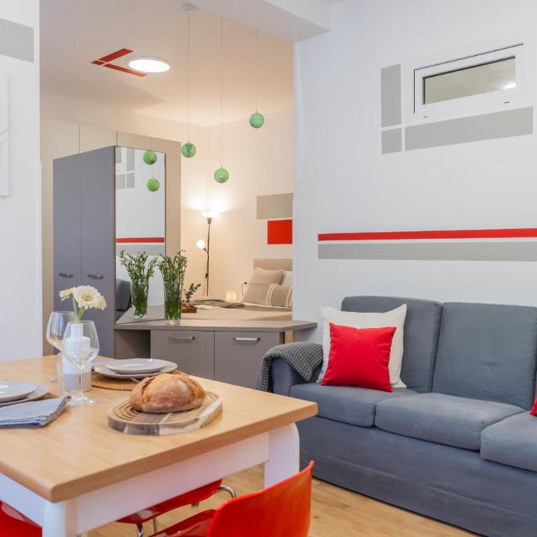 Nineteen by Rent All Como - Appartamento - 20