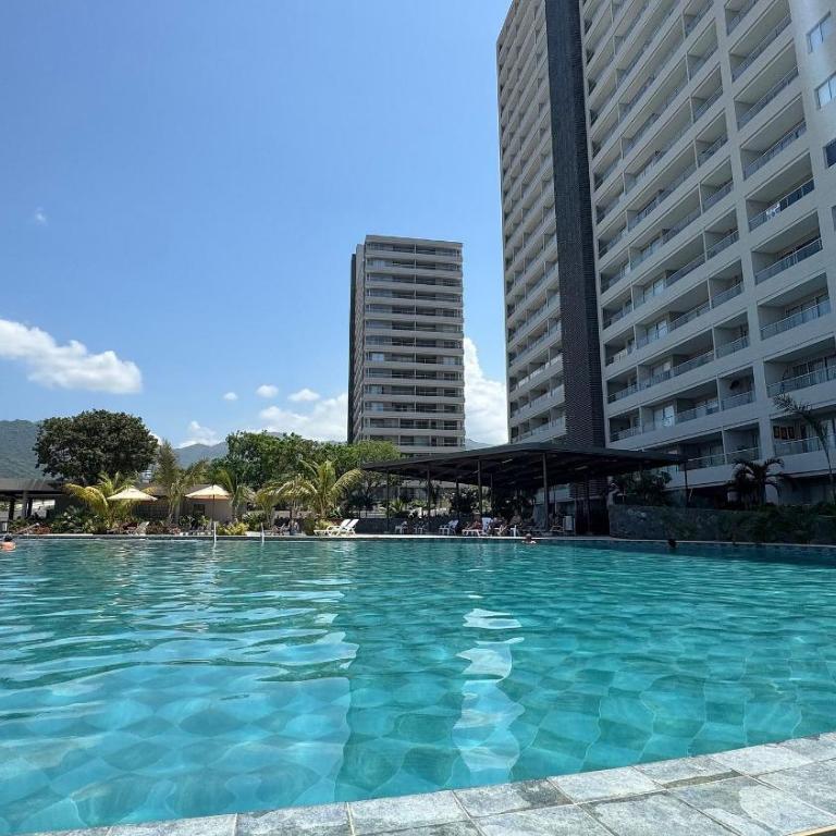Apartment | Beach, Jacuzzis & Pools | 2BR - Two-Bedroom Apartment - 49