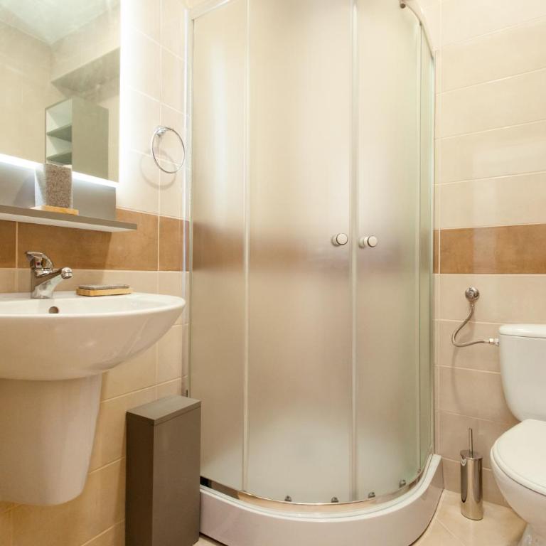 RONDO Studio & Apartments - Studio sa Balkonom - 4