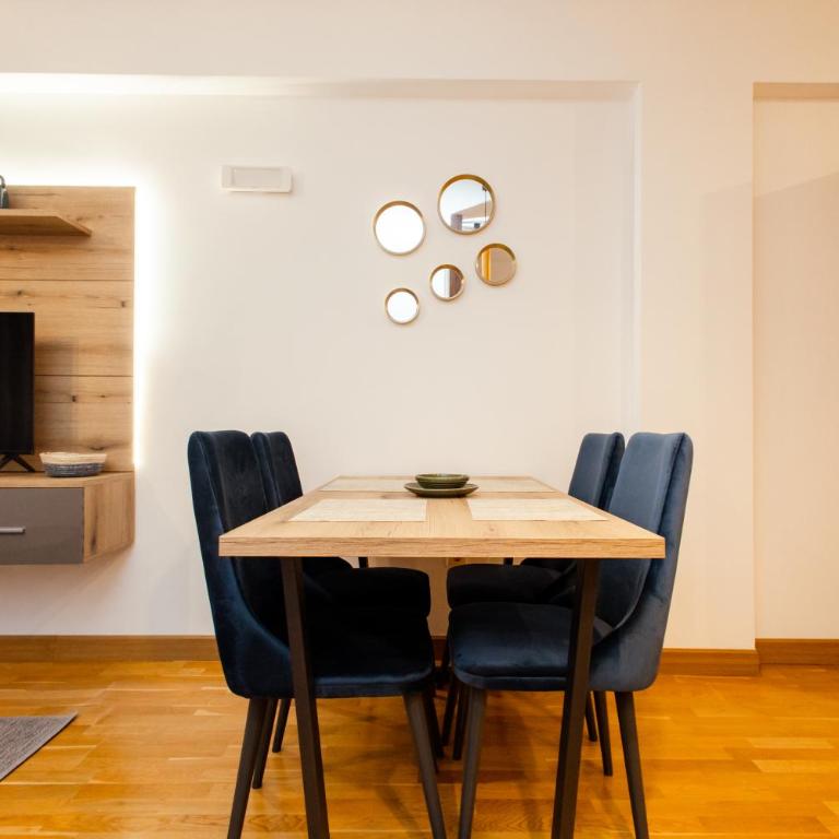 RONDO Studio & Apartments - Studio sa Balkonom - 10