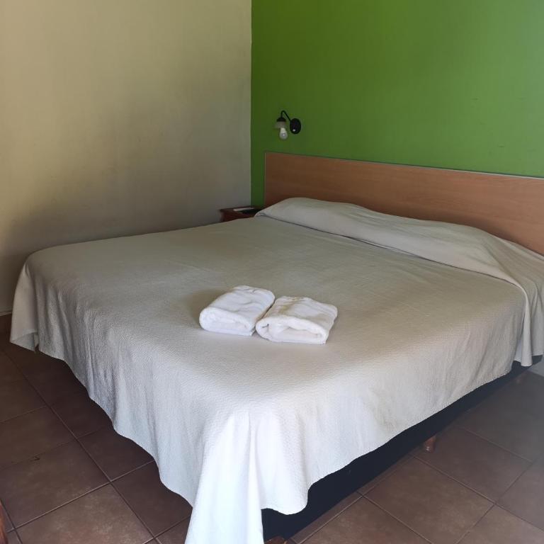 Hotel de Campo con Piscina y Cabañas- Ideal Relax en Concordia - Habitación Doble - 1 o 2 camas - 3
