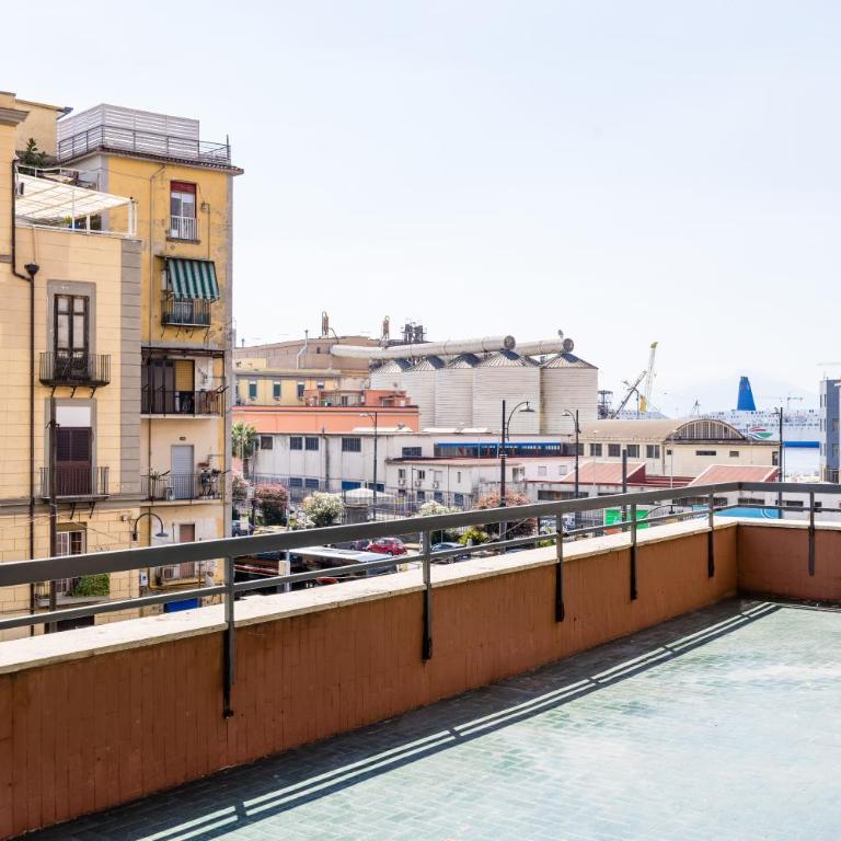 MDC Luxury Rooms Naples - Triple Room with Terrace - 19