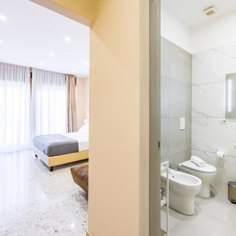 MDC Luxury Rooms Naples - Triple Room - 8