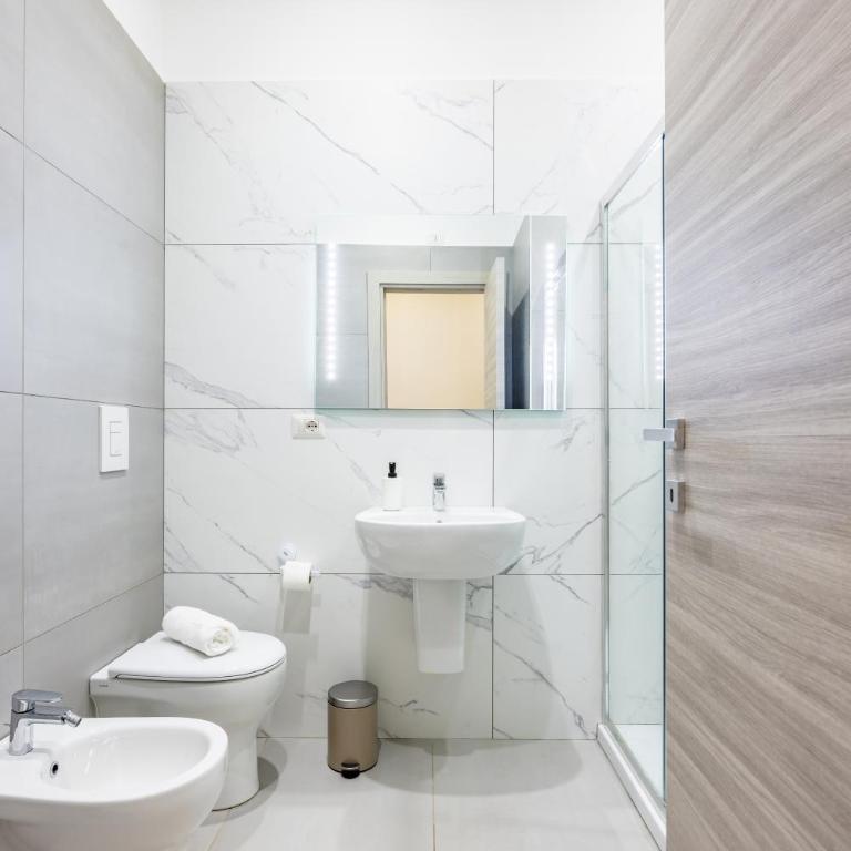 MDC Luxury Rooms Naples - Triple Room - 11