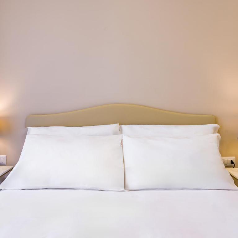 MDC Luxury Rooms Naples - Triple Room - 13