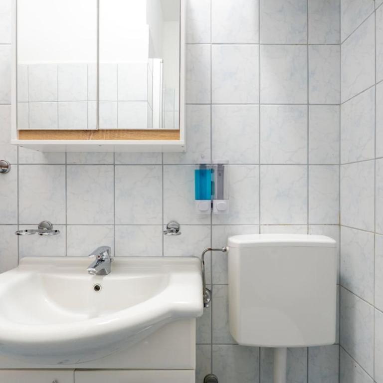 Quiet - 4 Guests - Self Check-in - Netflix - 35m2 - Apartment mit 1 Schlafzimmer - 23