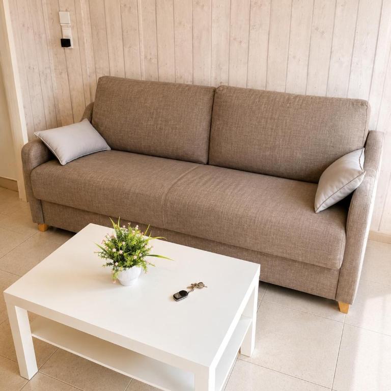 Apartamento con piscina a 350 metros de la playa - Apartamento de 1 dormitorio - 2