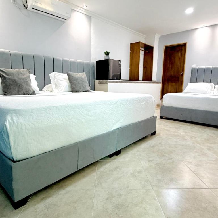 Hotel Marie Real Cartagena - Superior Family Room - 10