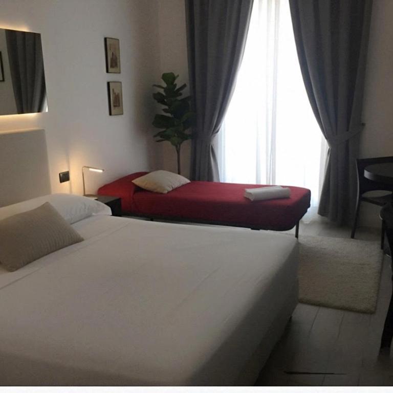 Blue Shades Hotel - Camera Tripla Comfort - 1