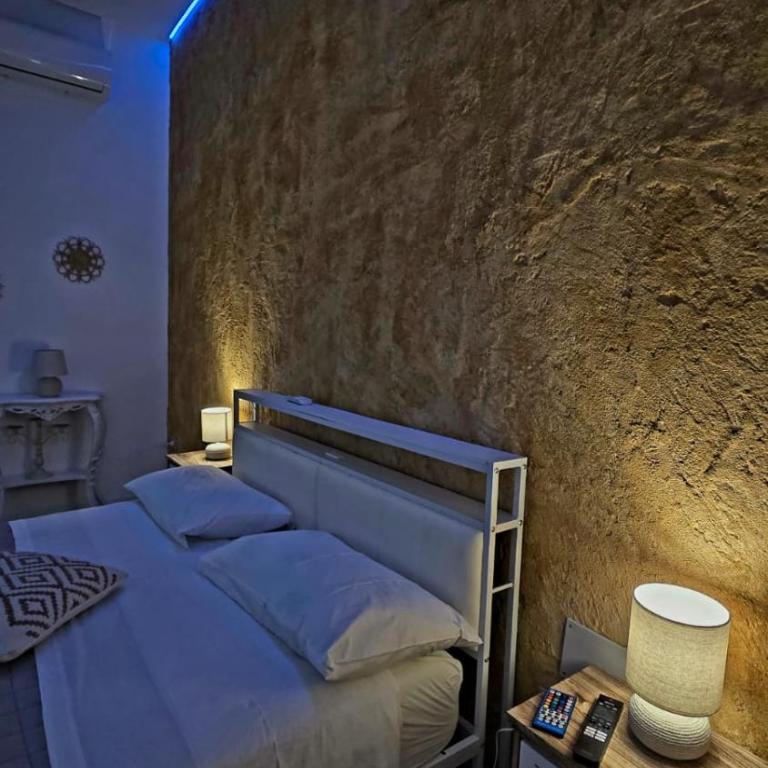 IL28 B&B Ghibly Apartment in the Center of Catania - One-Bedroom Apartment - 5
