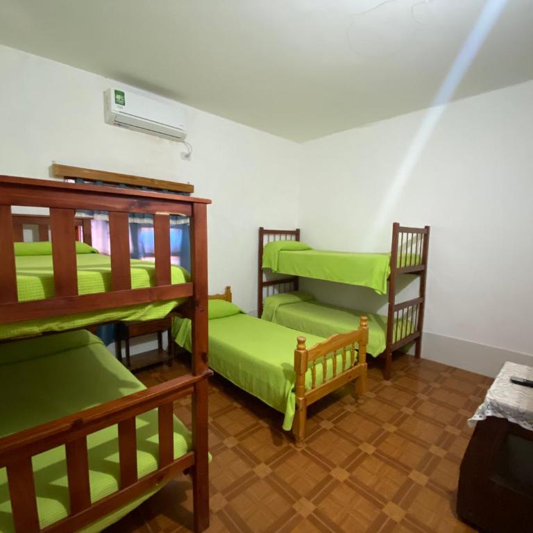 Residencial Doña Pocha - Habitación Familiar con baño privado - 2