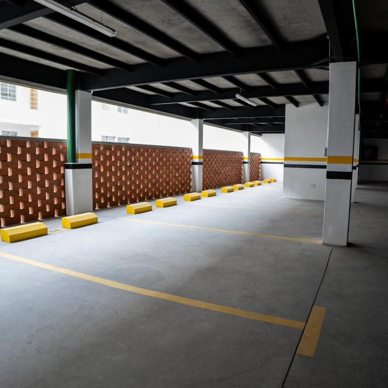 Secure and modern Quito Retreat, Fast WiFi, near Old Town - Apartamento de 2 dormitorios - 36