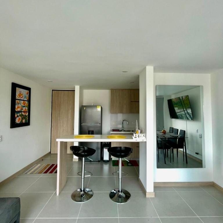 HOSTARA ALOJAMIENTO Wonderful apartment, close to Cable Plaza - Apartamento de 1 dormitorio - 79