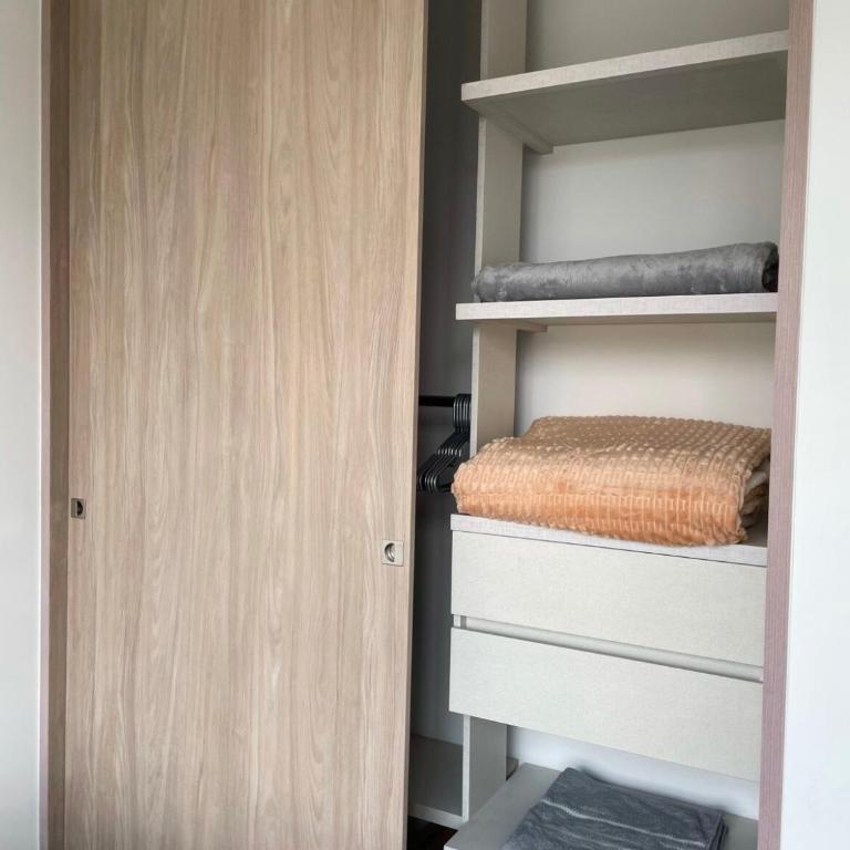 HOSTARA ALOJAMIENTO Wonderful apartment, close to Cable Plaza - Apartamento de 1 dormitorio - 84