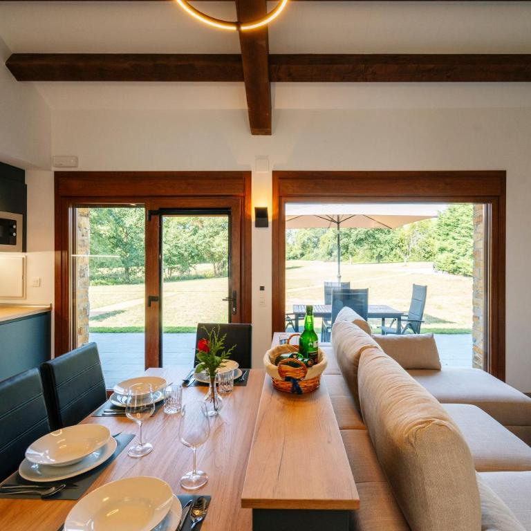 FINCA GIJON SUITES - Apartamentos con jardín y terraza privados, ubicados en un santuario natural estratégicamente situados que combinan mar y montaña con las comodidades de la ciudad, son tu base ideal para conocer Gijón y el Principado de Asturias - Suite Deluxe - 5