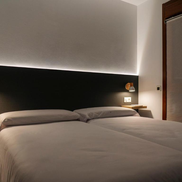 FINCA GIJON SUITES - Apartamentos con jardín y terraza privados, ubicados en un santuario natural estratégicamente situados que combinan mar y montaña con las comodidades de la ciudad, son tu base ideal para conocer Gijón y el Principado de Asturias - Suite Deluxe - 26