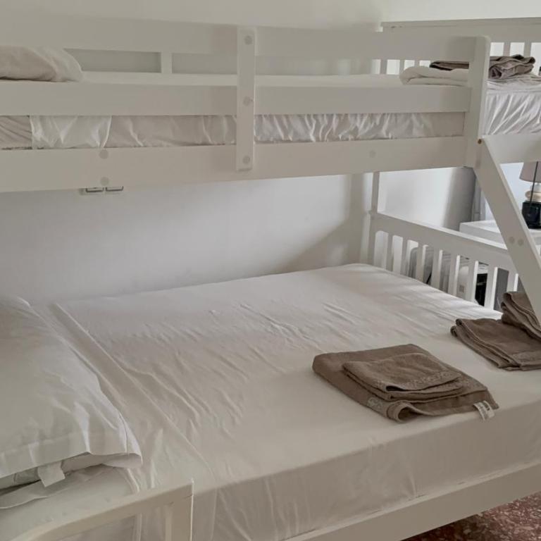 Atico la piramide en primera 1º línea de mar - Apartamento de 2 dormitorios con terraza y vistas al mar - 61