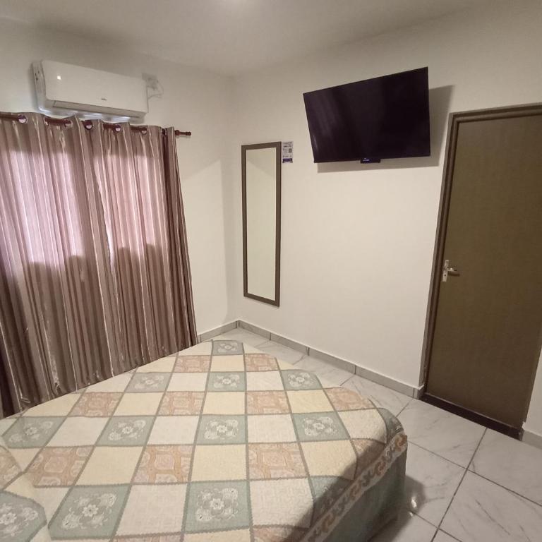 Alojamiento El Trébol - Two-Bedroom House - 3