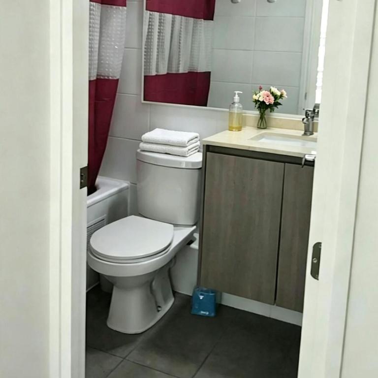 Departamento Centro Iquique - Habitación Familiar con baño privado - 5