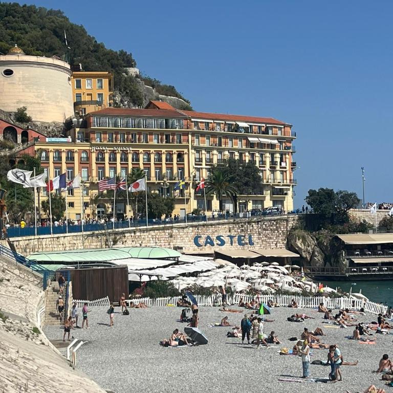 UNIQUE dans le Vieux-Nice! Appartement avec jardin et terrasse - Apartamento de 1 dormitorio - 54