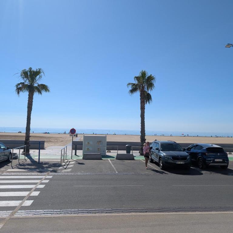 Appartement T2 Front de Mer avec Balcon et Parking – Confort et Activités à Proximité - FR-1-797-37 - Appartement - 22