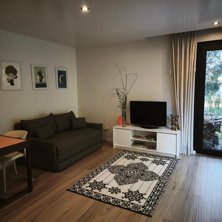 Monoambiente a estrenar con acceso directo a playa del Lago Nahuel Huapi - Apartamento Estudio - 1