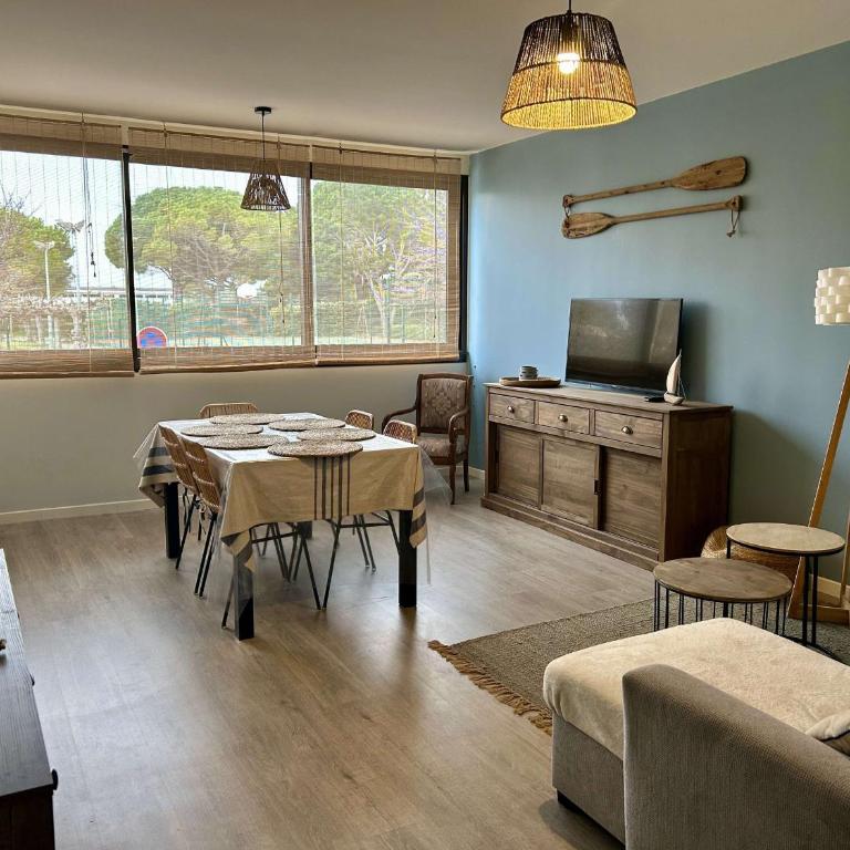 Appartement T3 rénové avec clim - Balaruc - FR-1-553-336 - Apartment - 1