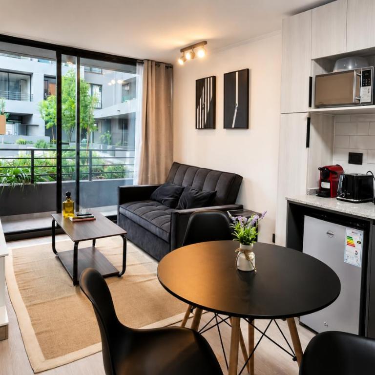 Depto a pasos de clinica Bupa, Metro y Mall - Two-Bedroom Apartment - 1
