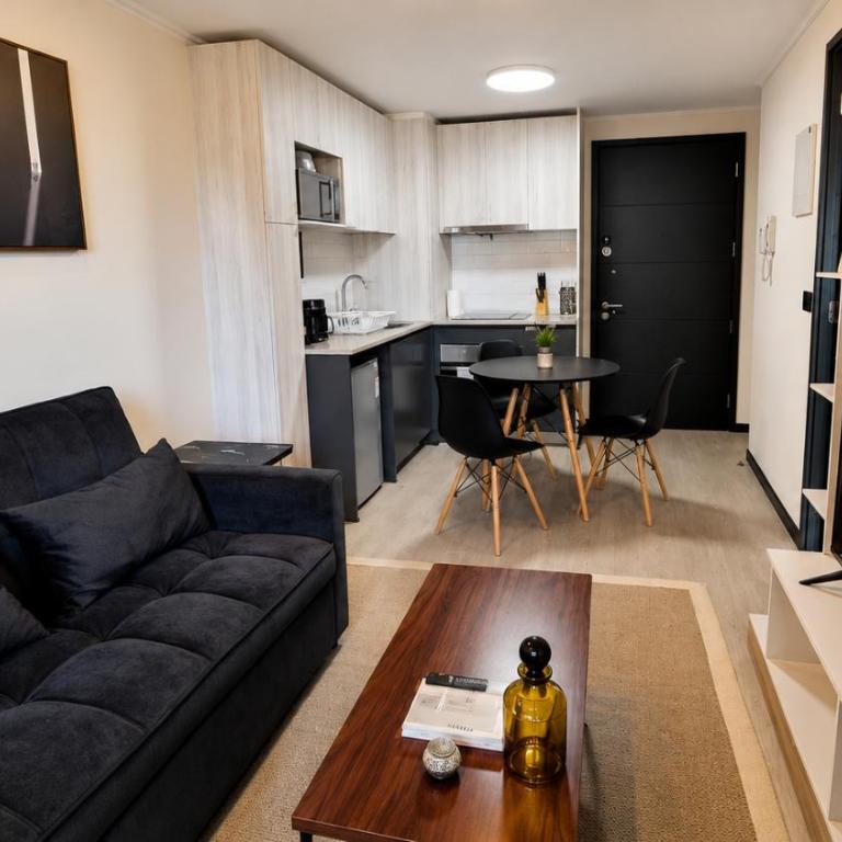 Depto a pasos de clinica Bupa, Metro y Mall - Two-Bedroom Apartment - 7