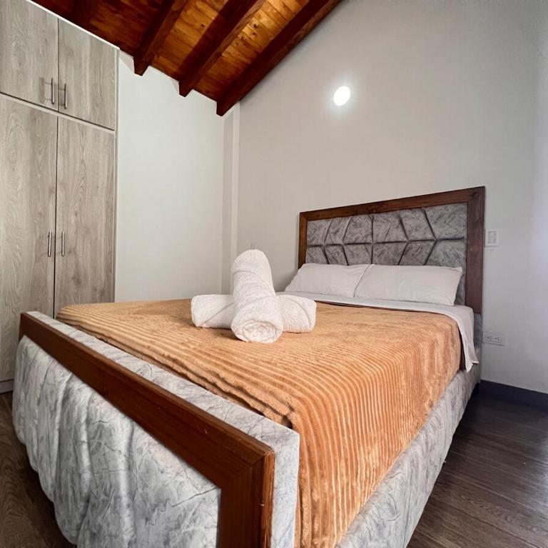 Cerca a talleres de cerámica Apto con Balcón - Apartamento de 3 dormitorios - 23