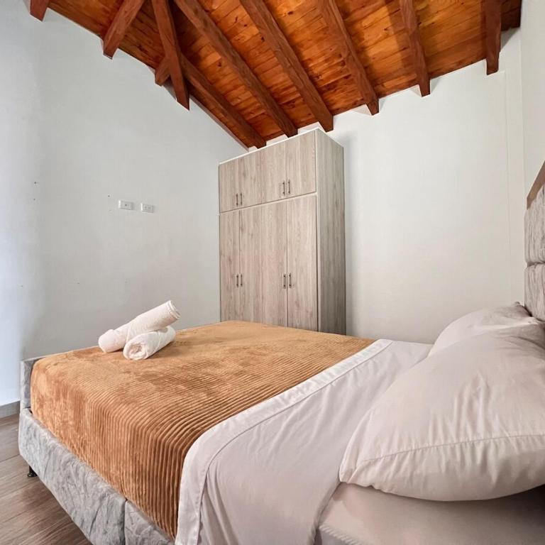 Cerca a talleres de cerámica Apto con Balcón - Apartamento de 3 dormitorios - 7