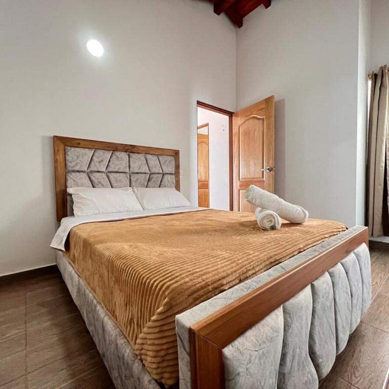 Cerca a talleres de cerámica Apto con Balcón - Apartamento de 3 dormitorios - 13
